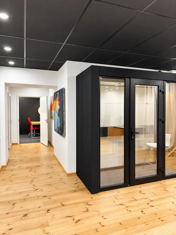 Coworking Riga klusuma kabīne telefonsarunām